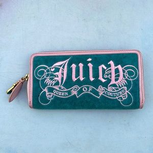 Juicy couture, vintage wallet green and pink 💚💞